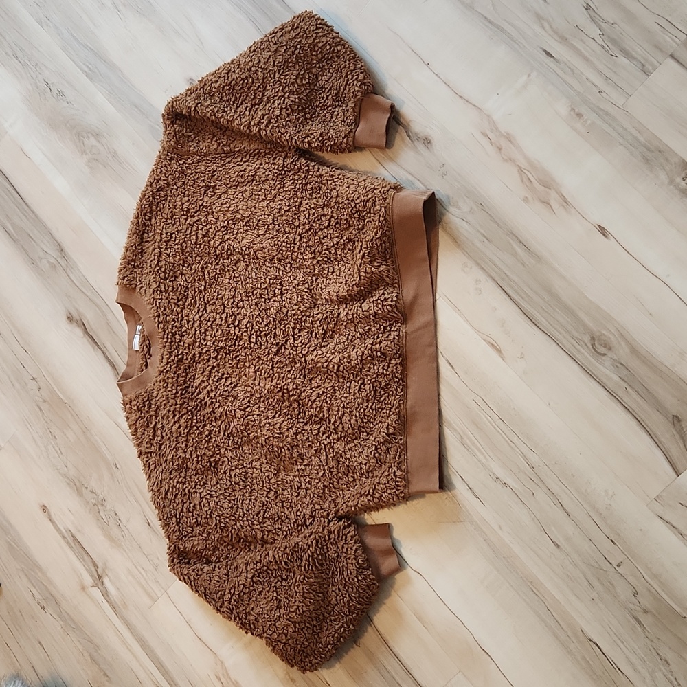 Gap Fuzzy Teddy Sweater Sweatshirt brown size Medium